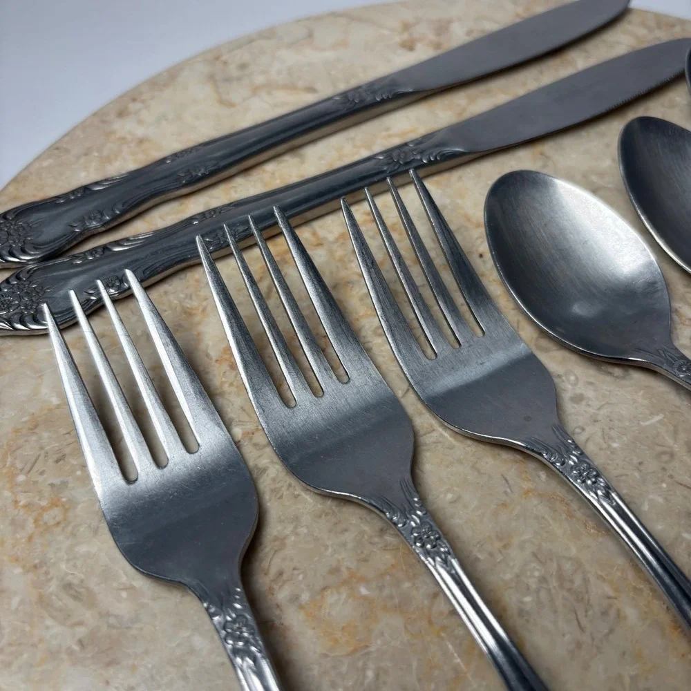 Rogers Flatware Set 8pc Silver Stainless Korea Floral Scroll Pattern